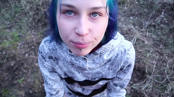 Fucked a singing gal in the forest by the road | Laruna Mave