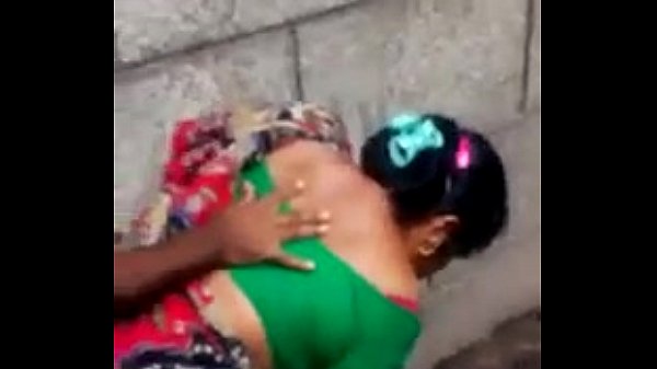 Road side public fuck-fest