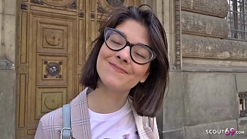 GERMAN SCOUT – Erster Arschfick fuer schlankes Nubile Sara fuer Geld