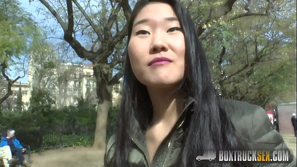 Hot Sicilia Surprises Tourist Katana with Public All girl Fuckfest