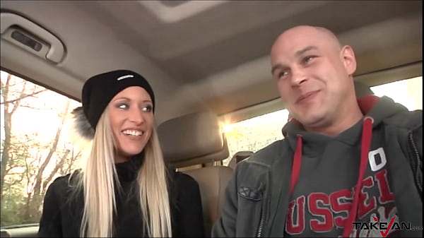 Bisexous-sexual honies share a wood