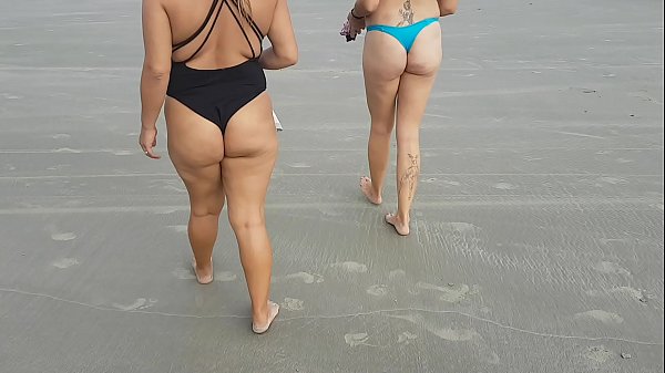 Eu e minha amiga gozando gostoso na praia !!! Fada Mel – Paty Bumbum – El Toro De Oro
