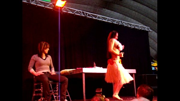Miss Tiaré – Girly-girl display – Eropolis Nice France 2013-02-10