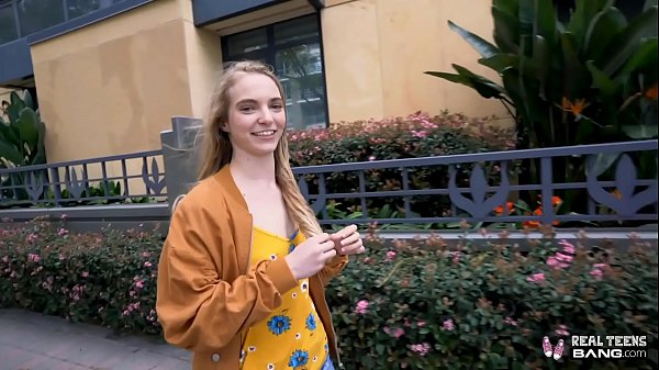 Real Nubiles – Petite Russian Gets Taut Twat Opened up