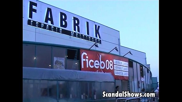 2 lovely strippers eat each other