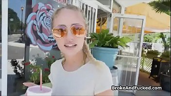 Blonde nubile loves the extra cash for cocking