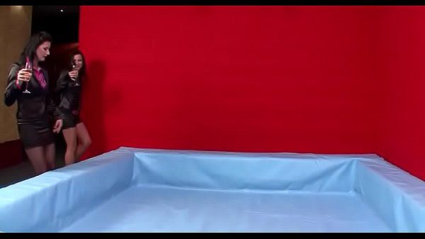 Breasty adult female likes smutty solo moments on web cam