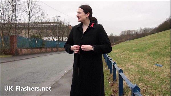 Fat inexperienced exhibitionist Alyss public nude and outdoor flashing of black-haired bbw