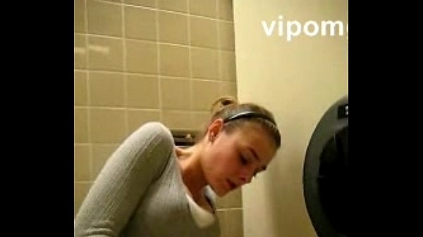 Public wc onanism and orgasm