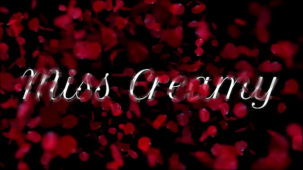 Risky Public Handjob on the Canary Beach Caught reading a book – MissCreamy