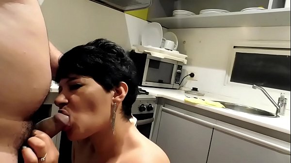 la mama  de mi  amigo  va  al  supah  y se coje  dos  tipos  cualquiera parte 3 etapa 1