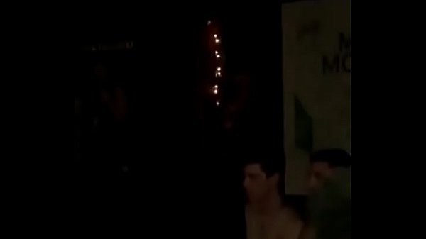 Martina Pugliese gran zoccola sfila per grossi cazzi