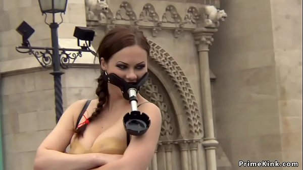 Nude culo Euro beauty d. in public