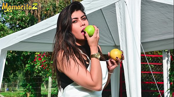 CARNE DEL MERCADO – #Carmen Lara – Sexy Latina Knows How To Spend Her Free-for-all Time