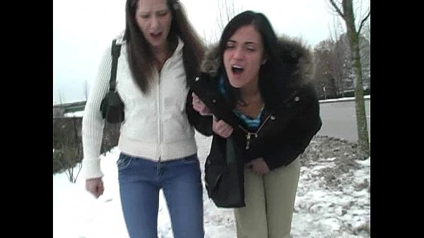 ineed2pee – mandy & alex street accident