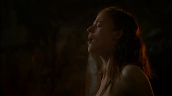 Leslie Rose in Game of Thrones hookup scene