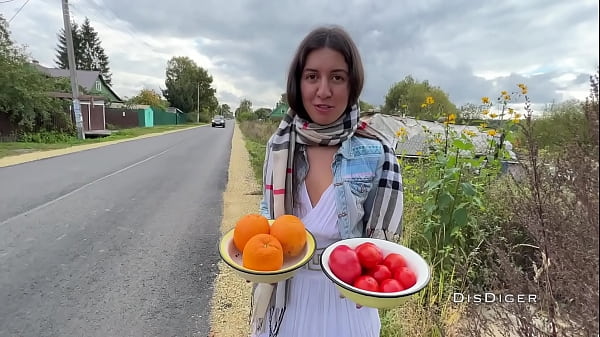 The village gal agreed to a quick hook-up while her hubby was not at home