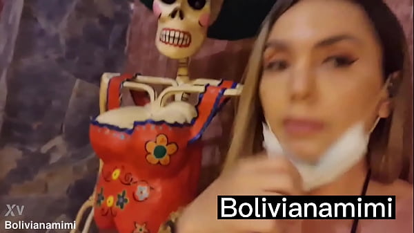 Mostrando mi conchita a las calacas mexicanas… movie completo en bolivianamimi.tv