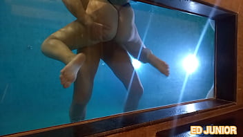 Sexo debaixo da água