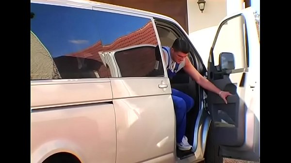 Clad bang-out in dilettante scenes