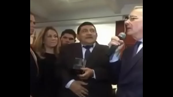 Hola, esta es nuestra primer publicación, espero vean buenos flicks y de paso se rían con nuestro contenido