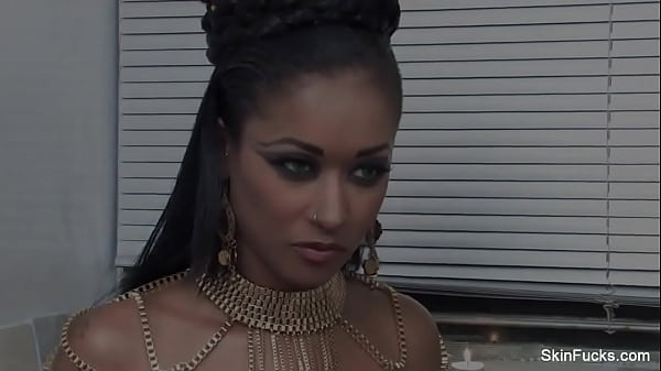 Skin Diamond On The Porno Set