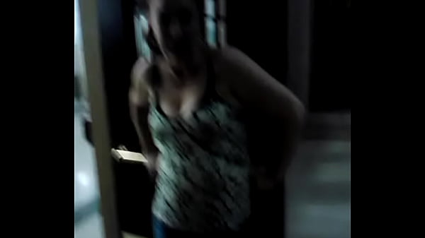 taunt horney mature biotch iin public