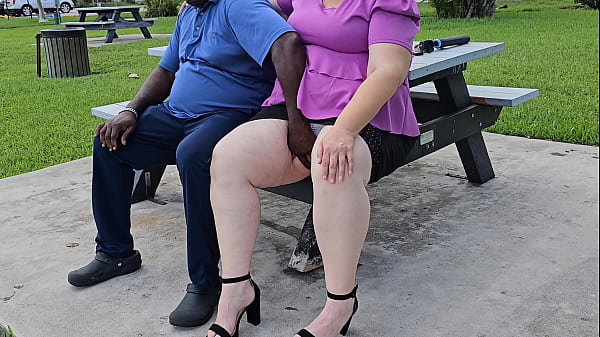 I met a stranger on my lunch break in the park and let him eat my labia in a vacant mansion