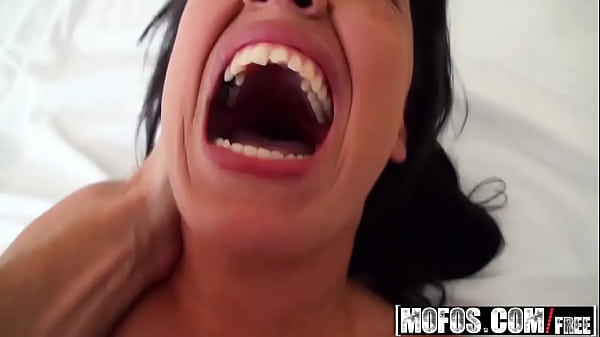 (Stacey Foxxx) – Beauty at the Beach – Latina Bang-out Tapes