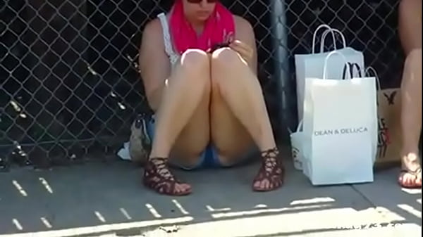 Peeping Getting off Upskirt Porno Vid