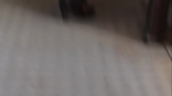 lindo culito en el bus