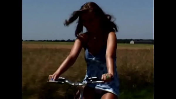 Lucy and Her Beau Find a Nice Place to Have Lovemaking Outdoors