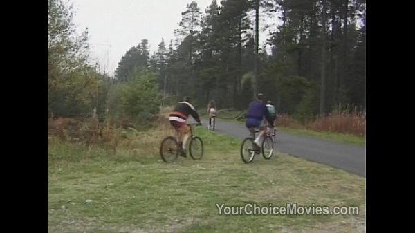 Cougar group fucked and cummed over outdoors