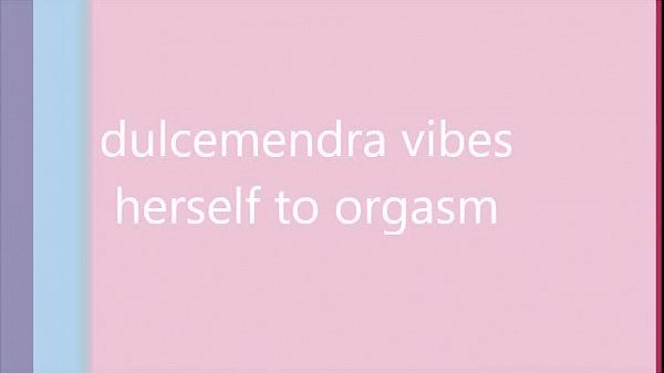 Ginger Paris Fucks Herself to Orgasm