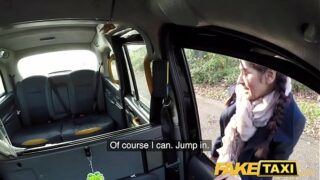 Faux Cab Brit honey Sahara Knite gives superb deepthroat on backseat