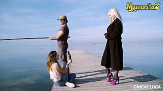 MAMACITAZ – I’ve Observed How My bestie Has Intercourse And I Couldn’t Help Myself To Come Closer To Them – Georgie Lyall And Frida Sante