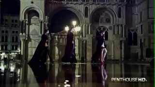 HARMONY – Fuck-fest In Venice